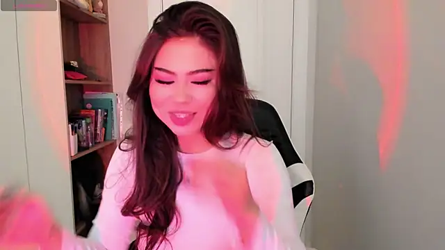 may mia online show from 12-17-25, 03:11