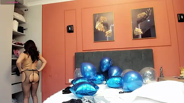 Snapshot of may_mia chatting on 03-11-25, 05:02 may mia online show from 03-11-25, 05:02