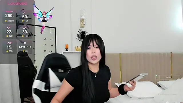 may mia online show from 11-04-25, 03:21