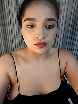 AdeleGray online show from 10-28-25, 12:04