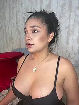 Snapshot of AdeleGray chatting on 02-26-26, 11:05 AdeleGray online show from 02-26-26, 11:05