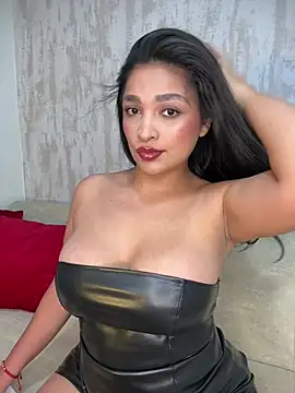 Snapshot of AdeleGray chatting on 06-24-26, 11:02 AdeleGray online show from 06-24-26, 11:02
