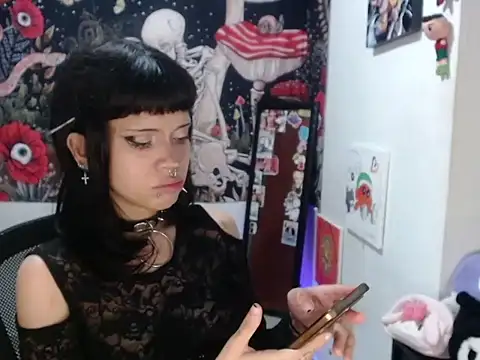 hachi kitty online show from 04-28-26, 10:47