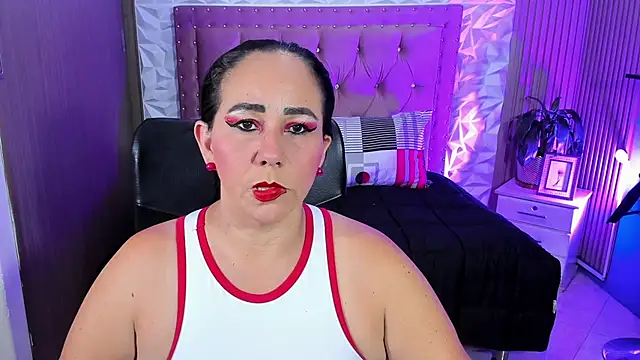 Snapshot of ashleylove_prg chatting on 09-25-25, 03:34 ashleylove prg online show from 09-25-25, 03:34