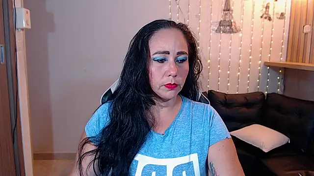 Snapshot of ashleylove_prg chatting on 09-23-25, 03:35 ashleylove prg online show from 09-23-25, 03:35