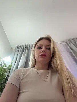 Snapshot of CaseyCumFace chatting on 02-24-26, 07:15 CaseyCumFace online show from 02-24-26, 07:15