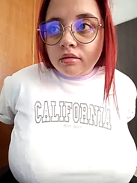 CURVY-HORNY online show from 02-26-25, 05:42