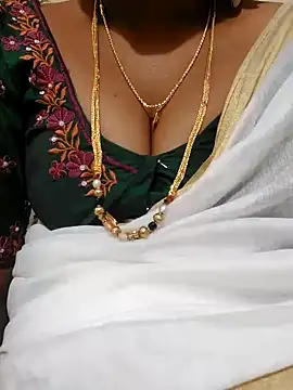 Snapshot of Cute-chinny chatting on 01-19-25, 01:53 Cute-chinny online show from 01-19-25, 01:53