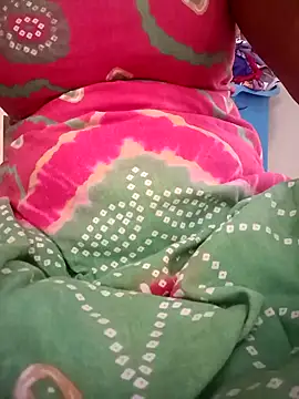 Snapshot of Cute-chinny chatting on 01-28-25, 08:14 Cute-chinny online show from 01-28-25, 08:14