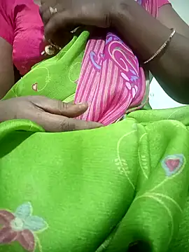 Snapshot of Cute-chinny chatting on 01-29-25, 05:24 Cute-chinny online show from 01-29-25, 05:24