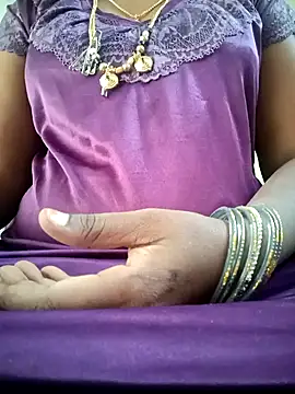 Snapshot of Cute-chinny chatting on 02-02-25, 10:13 Cute-chinny online show from 02-02-25, 10:13