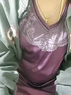 Snapshot of Cute-chinny chatting on 01-17-25, 08:11 Cute-chinny online show from 01-17-25, 08:11