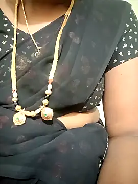 Snapshot of Cute-chinny chatting on 01-24-25, 12:52 Cute-chinny online show from 01-24-25, 12:52