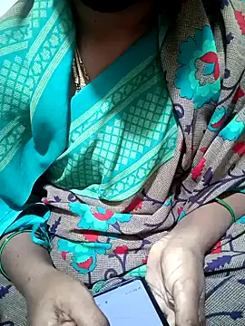 Snapshot of Cute-chinny chatting on 01-02-25, 06:12 Cute-chinny online show from 01-02-25, 06:12