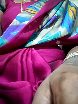 Snapshot of Cute-chinny chatting on 02-02-25, 06:20 Cute-chinny online show from 02-02-25, 06:20