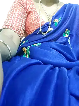 Snapshot of Cute-chinny chatting on 01-20-25, 06:53 Cute-chinny online show from 01-20-25, 06:53