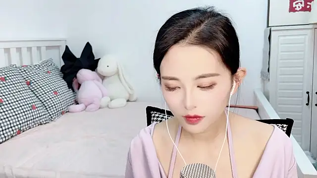 XINXINh online show from 01-25-25, 04:56