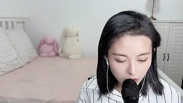 XINXINh online show from 12-16-24, 05:38