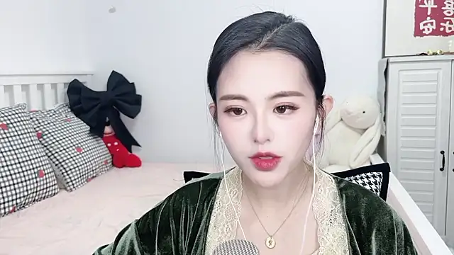 XINXINh online show from 01-16-25, 03:23