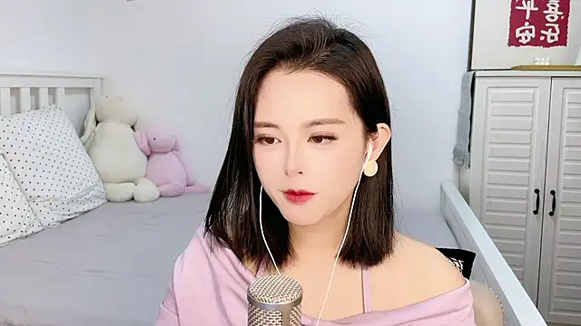 XINXINh online show from 02-08-25, 06:22