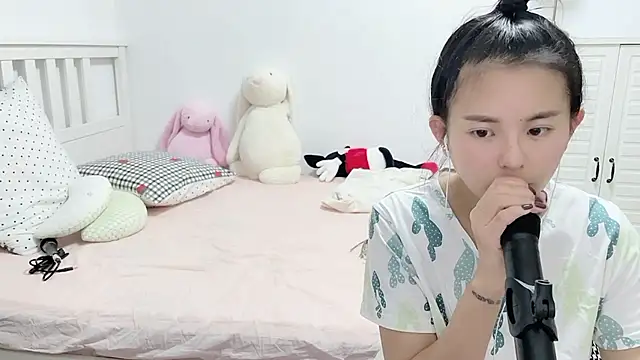 XINXINh online show from 12-15-24, 03:09