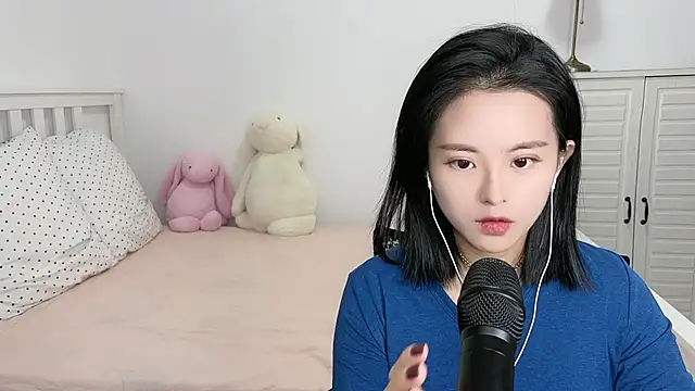 XINXINh online show from 12-17-24, 02:33