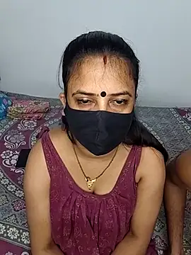 Snapshot of Cute-manisha chatting on 06-08-26, 02:56 Cute-manisha online show from 06-08-26, 02:56
