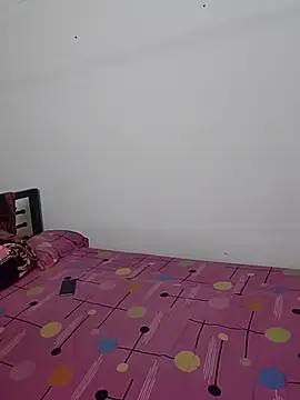 Snapshot of Cute-manisha chatting on 09-24-25, 04:08 Cute-manisha online show from 09-24-25, 04:08