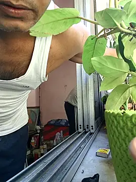 Snapshot of Cute-manisha chatting on 03-12-25, 02:30 Cute-manisha online show from 03-12-25, 02:30