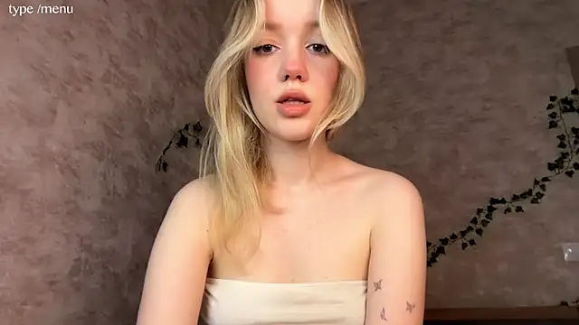 cutiemia0 online show from 07-22-26, 10:17