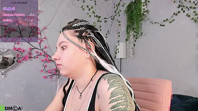 Snapshot of Bonni_Meiz chatting on 02-20-26, 03:03 Bonni Meiz online show from 02-20-26, 03:03