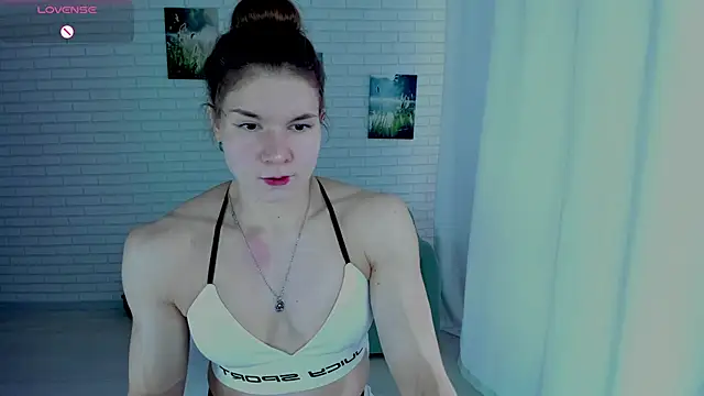 Lisa Ray online show from 03-01-26, 07:52