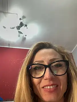 Snapshot of harleyejoker1 chatting on 02-14-25, 12:41 harleyejoker1 online show from 02-14-25, 12:41