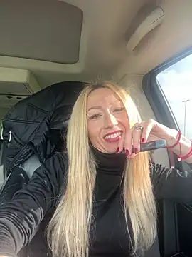 Snapshot of harleyejoker1 chatting on 02-02-25, 10:35 harleyejoker1 online show from 02-02-25, 10:35
