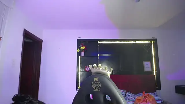 Lili Gomez  online show from 01-14-26, 11:14