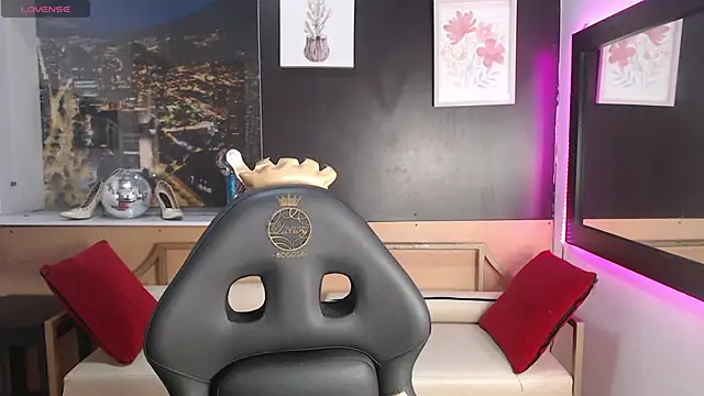 Lili Gomez  online show from 09-10-25, 01:43