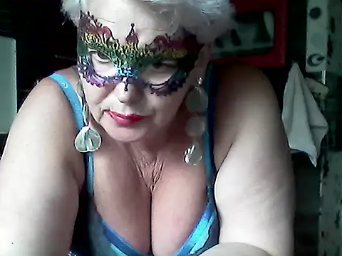 Lisa Suzie online show from 06-03-26, 02:44