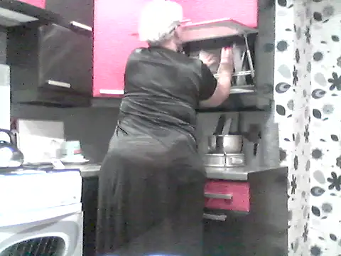 Lisa Suzie online show from 01-07-26, 02:00