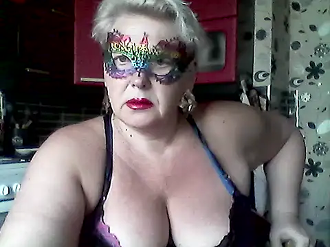Lisa Suzie online show from 05-14-26, 07:05