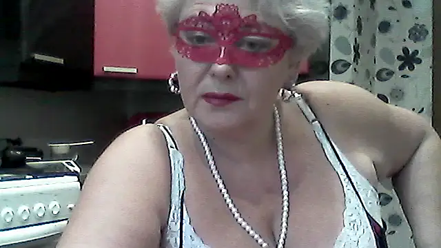 Snapshot of Lisa_Suzie chatting on 10-11-25, 06:47 Lisa Suzie online show from 10-11-25, 06:47