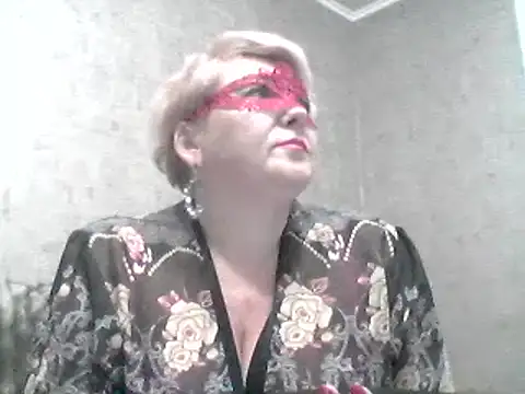 Snapshot of Lisa_Suzie chatting on 01-05-25, 07:28 Lisa Suzie online show from 01-05-25, 07:28