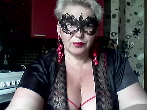 Lisa Suzie online show from 05-15-26, 08:56