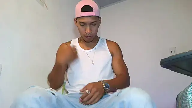 maximo vega newv online show from 04-02-26, 08:37