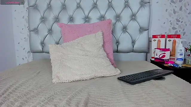 Snapshot of candymery chatting on 02-22-25, 07:14 candymery online show from 02-22-25, 07:14