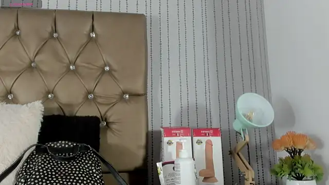 Snapshot of candymery chatting on 09-22-25, 06:58 candymery online show from 09-22-25, 06:58