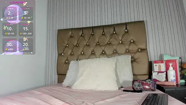 Snapshot of candymery chatting on 10-03-25, 07:04 candymery online show from 10-03-25, 07:04