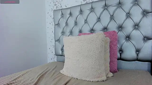 Snapshot of candymery chatting on 02-19-25, 10:42 candymery online show from 02-19-25, 10:42