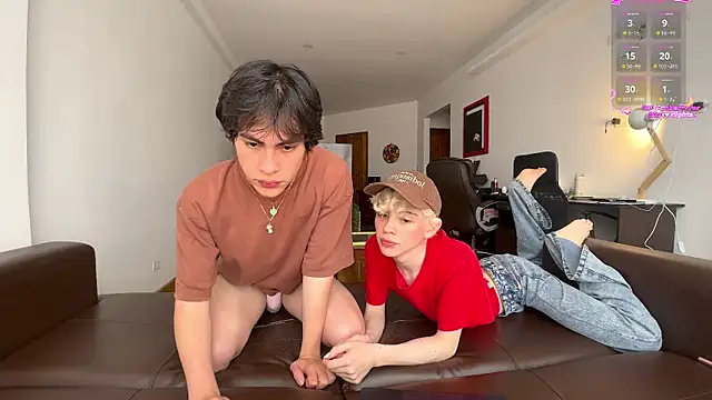 Snapshot of mapleg chatting on 03-24-26, 06:19 mapleg online show from 03-24-26, 06:19