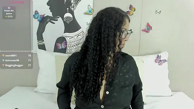 Adelesmithh online show from 01-05-26, 05:27