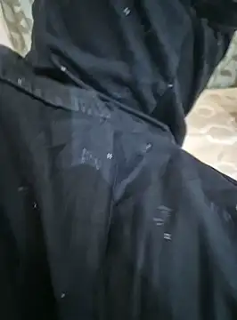 Snapshot of rayyan_krish chatting on 02-12-25, 05:37 rayyan krish online show from 02-12-25, 05:37